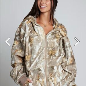 Women’s Neutral Camo Zip-Up Hoodie Bomber Jacket